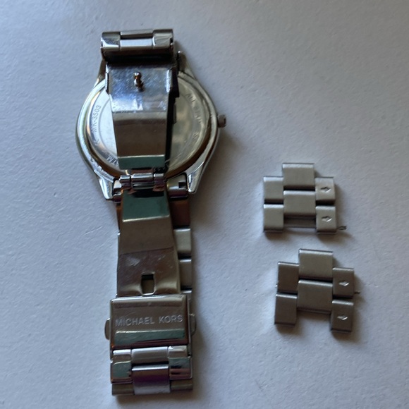 MK women’s turquoise watch - Picture 6 of 6